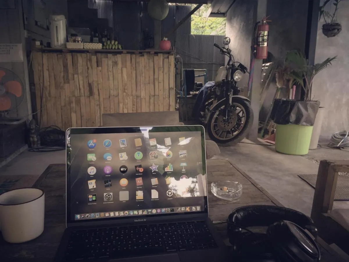 Ozone House Hostel Koh Lanta Thailand