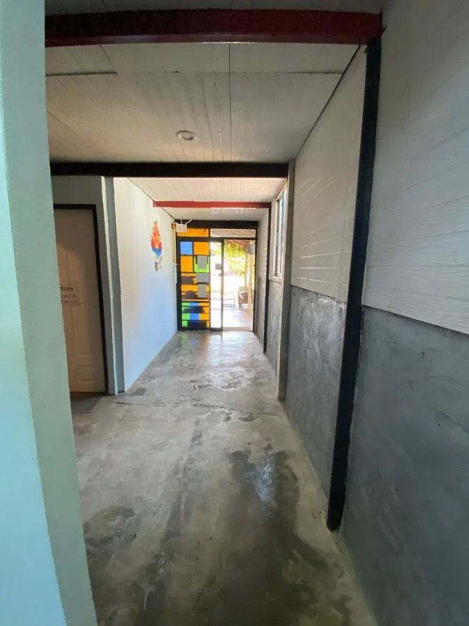 Ozone House Hostel Koh Lanta
