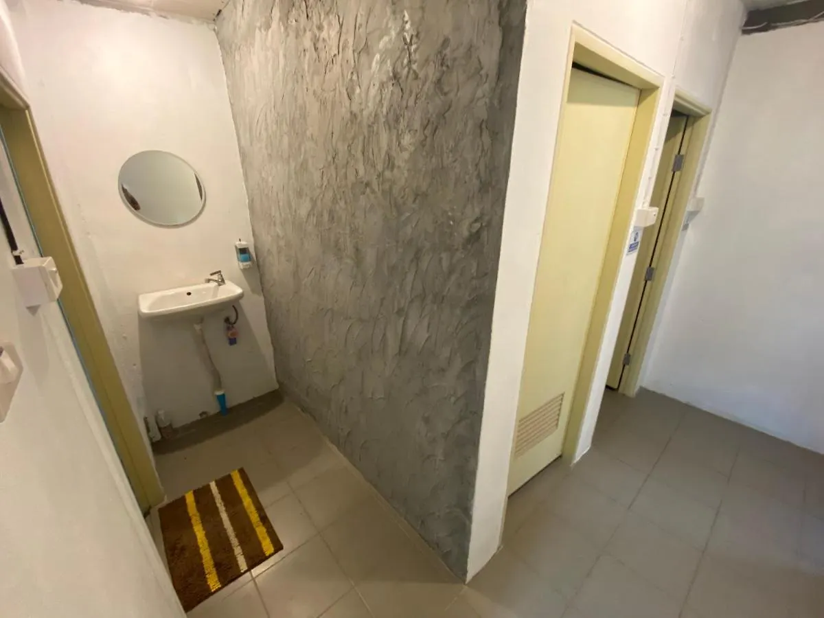 Ozone House Hostel Koh Lanta Thailand